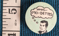 MO-DETTES button