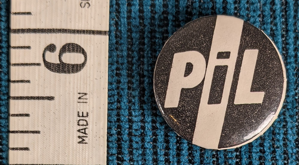 PiL button